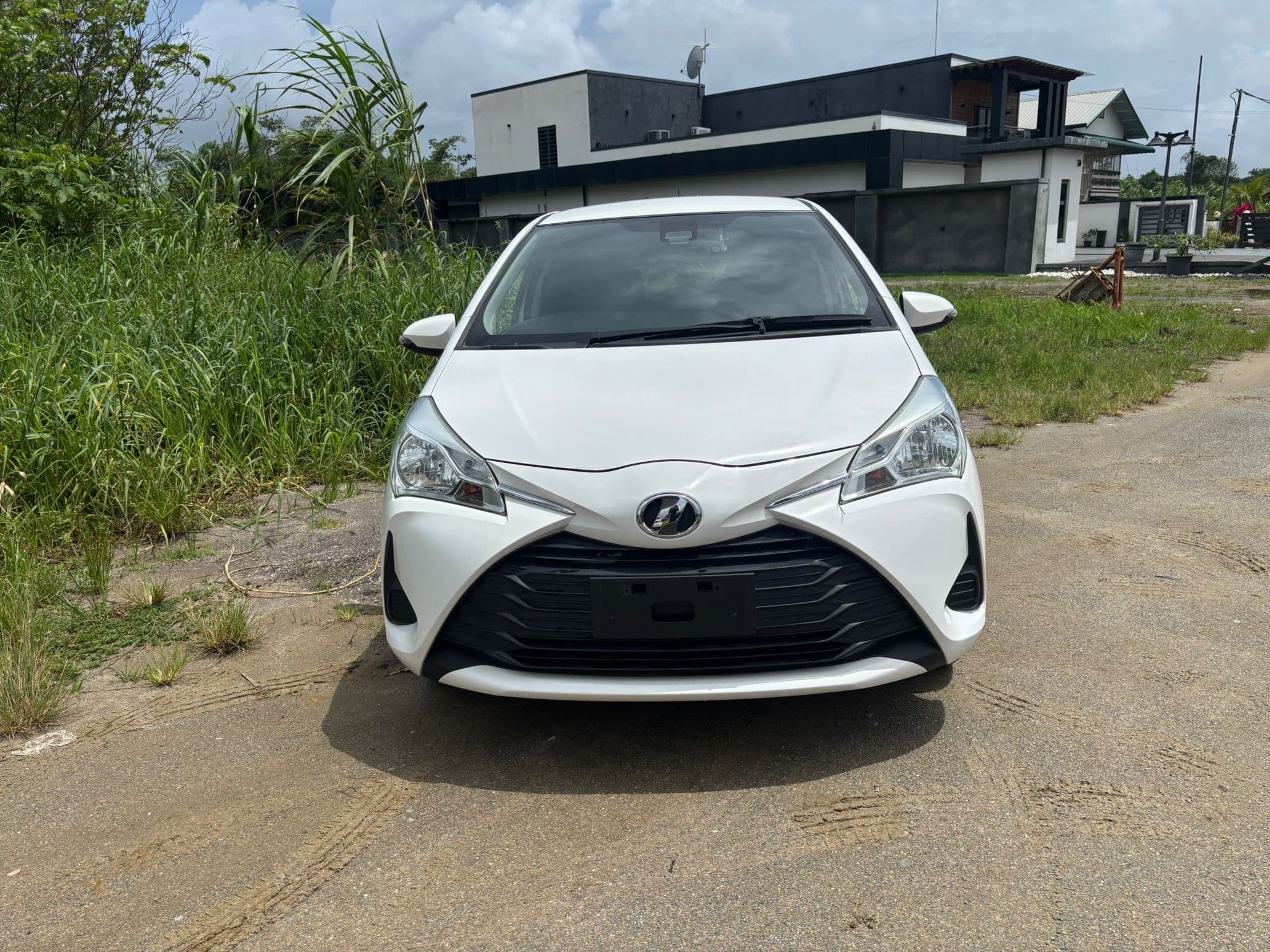 2017 Toyota Vitz