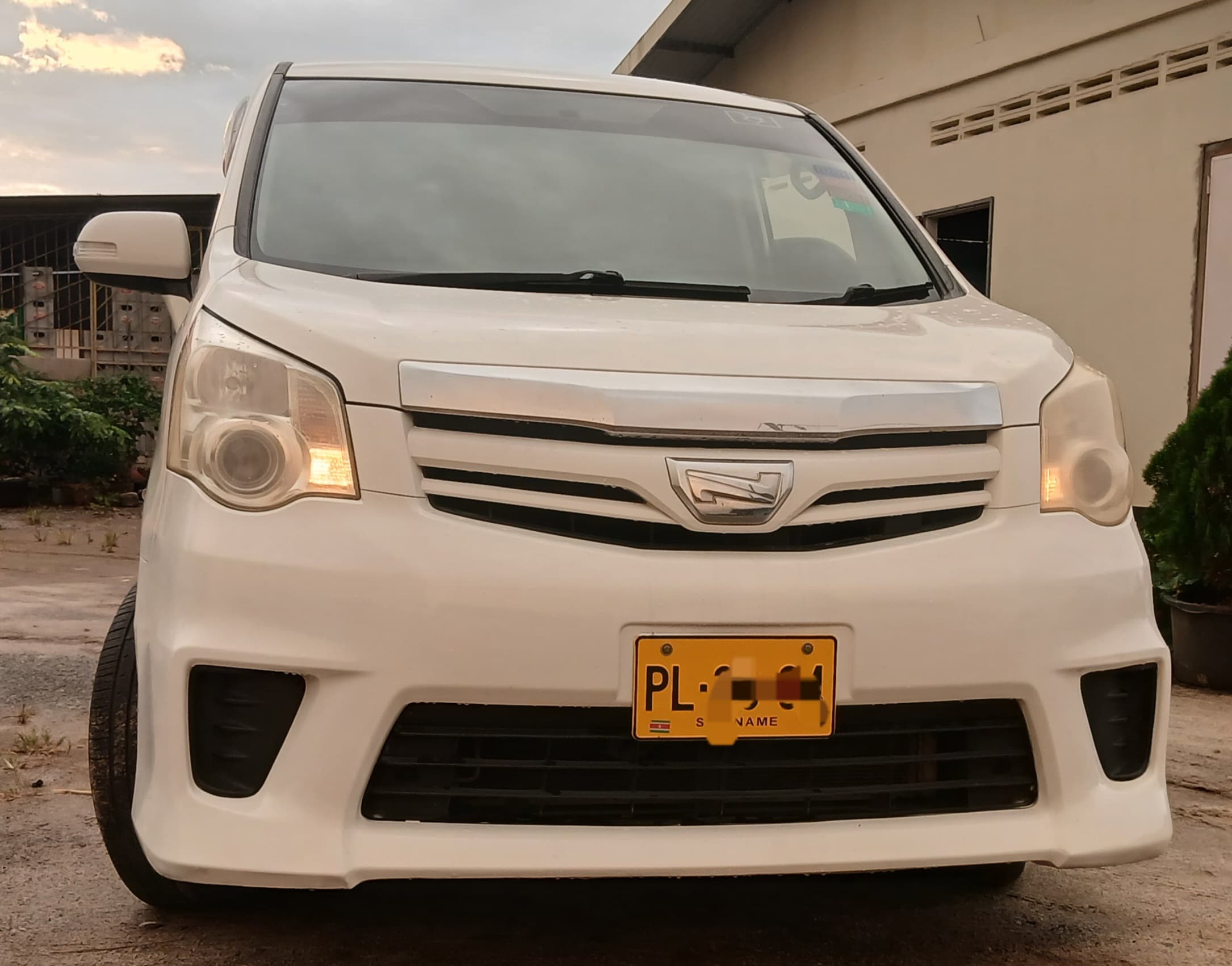 2011 Toyota Noah