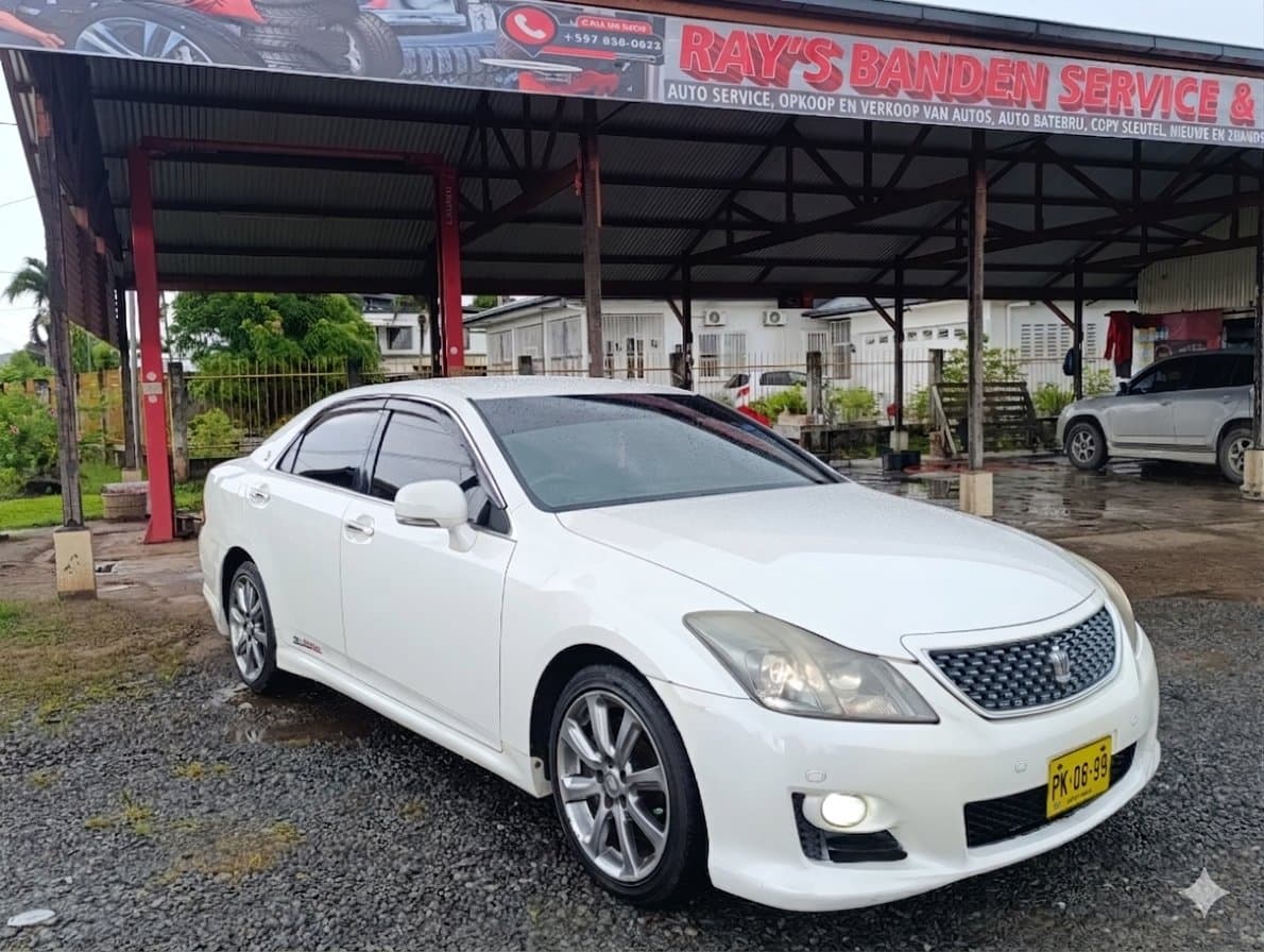 2011 Toyota Crown